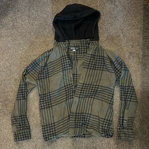Men’s Green Flannel Button Up w Hood